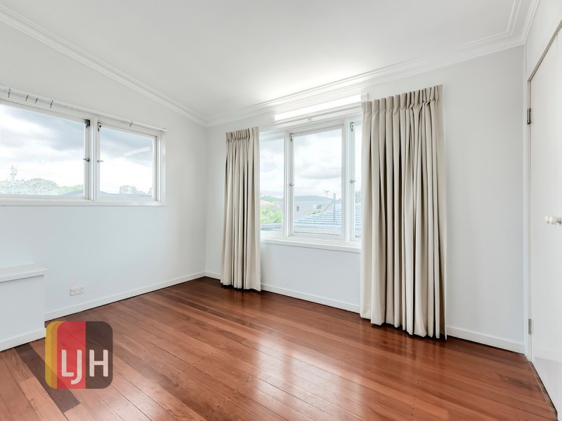 8 Eighth Avenue, Kedron QLD 4031