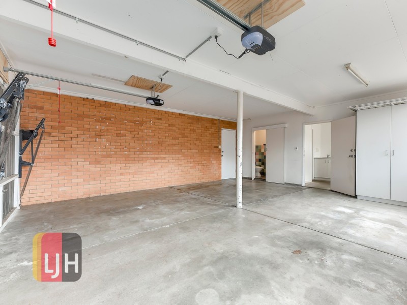 8 Eighth Avenue, Kedron QLD 4031