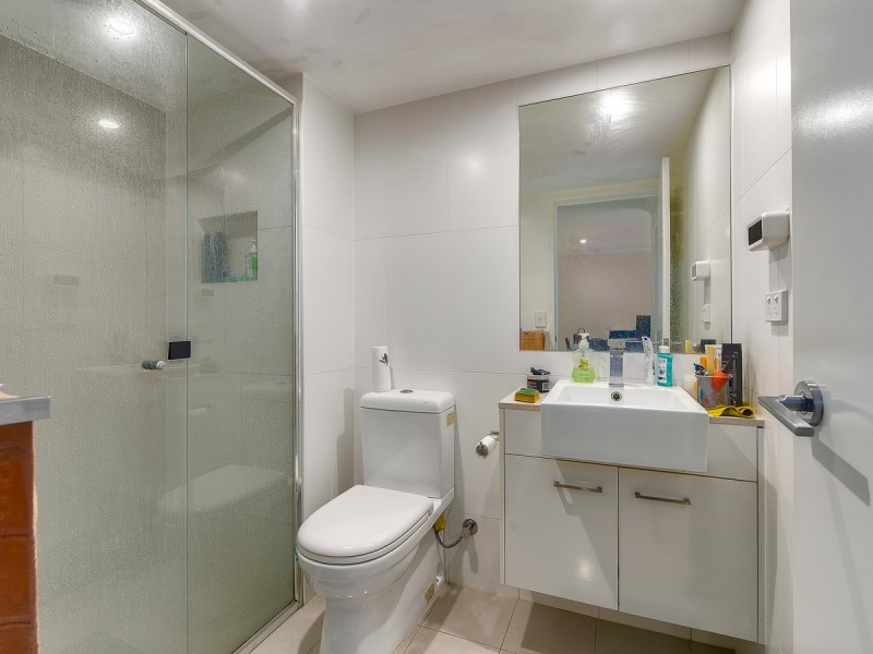 102/19 Isedale Street, Wooloowin QLD 4030