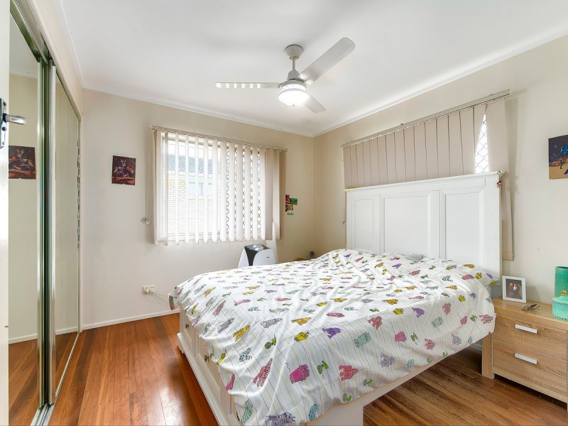 21 Dorkay Street, Stafford Heights QLD 4053