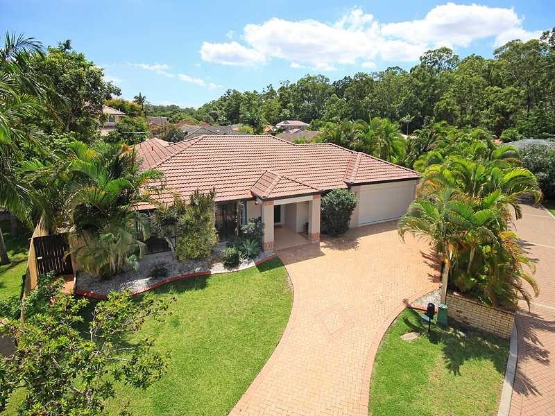 27 Fairhaven Place, Albany Creek QLD 4035