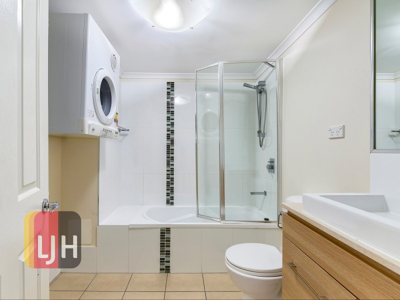 2/61 Rode Road, Wavell Heights QLD 4012