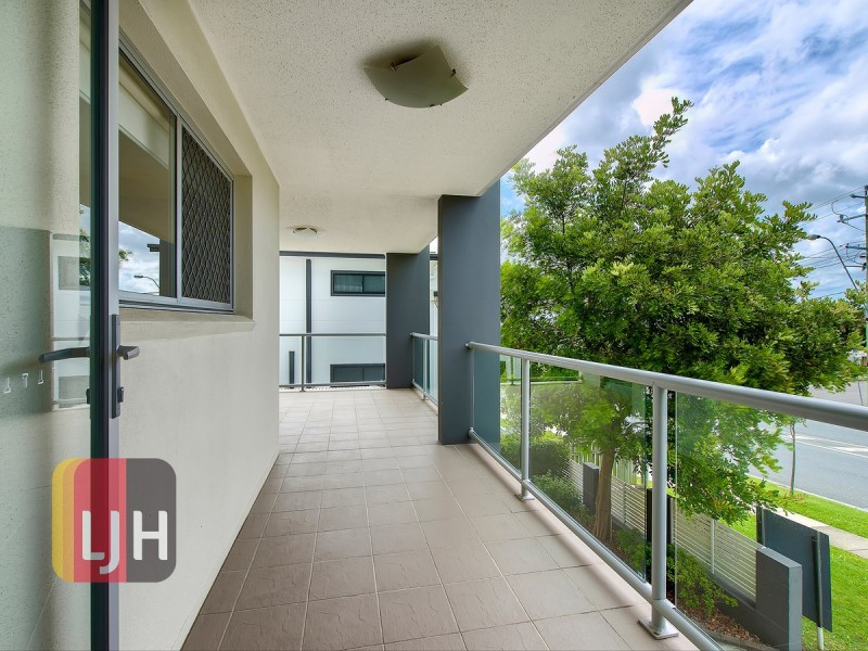 2/61 Rode Road, Wavell Heights QLD 4012