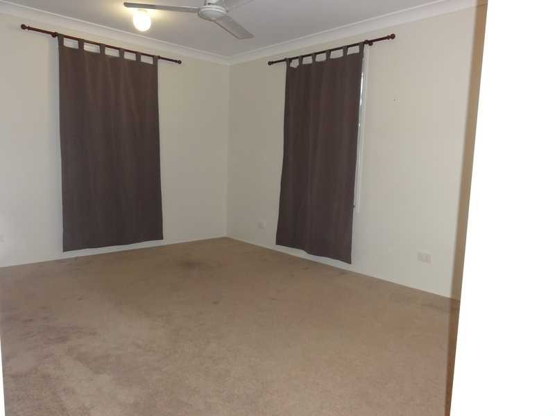 43 Hillenvale Avenue, Arana Hills QLD 4054