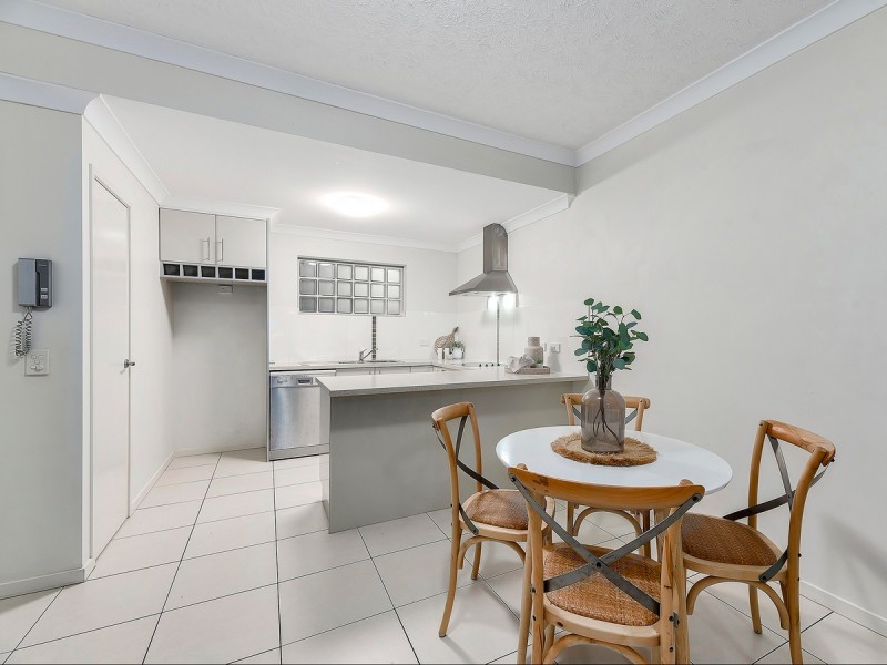 2/20 Lutana Street, Stafford QLD 4053