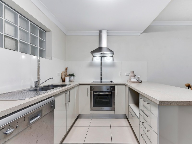 2/20 Lutana Street, Stafford QLD 4053