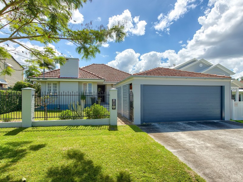 16 Dawn Street, Kedron QLD 4031