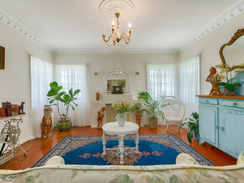 16 Dawn Street, Kedron QLD 4031