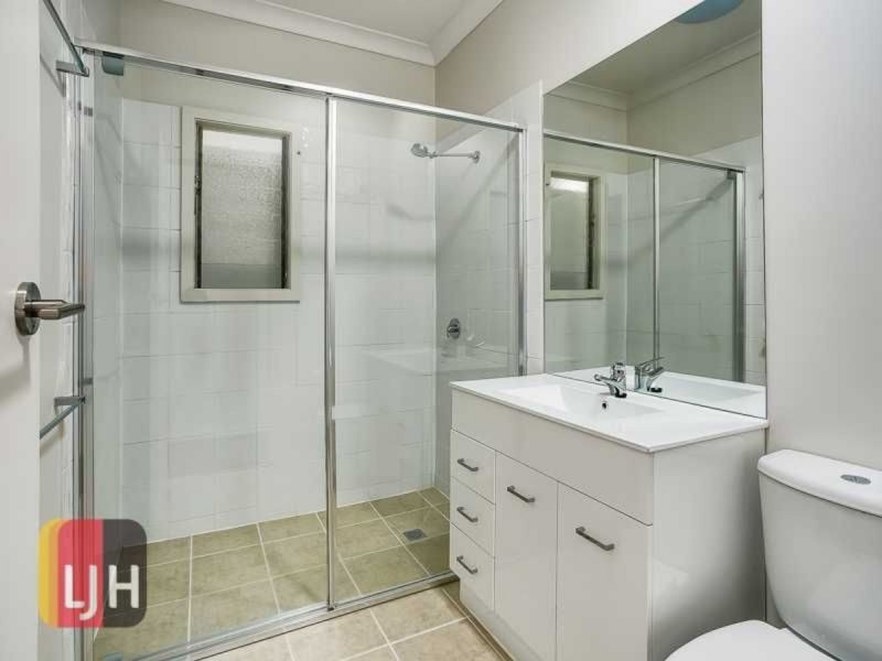 18 Gearside Street, Everton Park QLD 4053