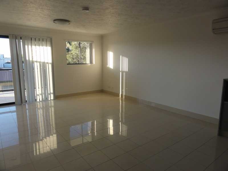 2 & 3/237 Gympie Road, Kedron QLD 4031