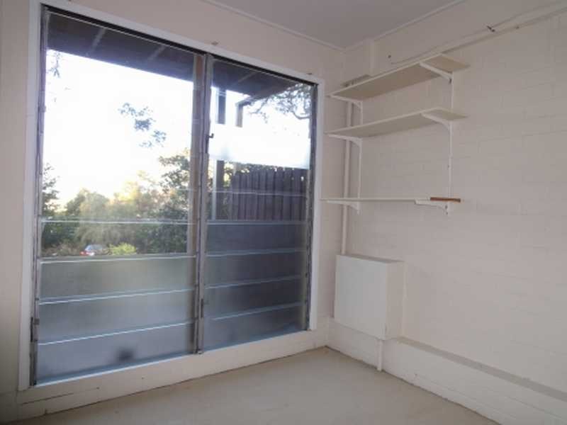 18 Tasman Street, Stafford Heights QLD 4053