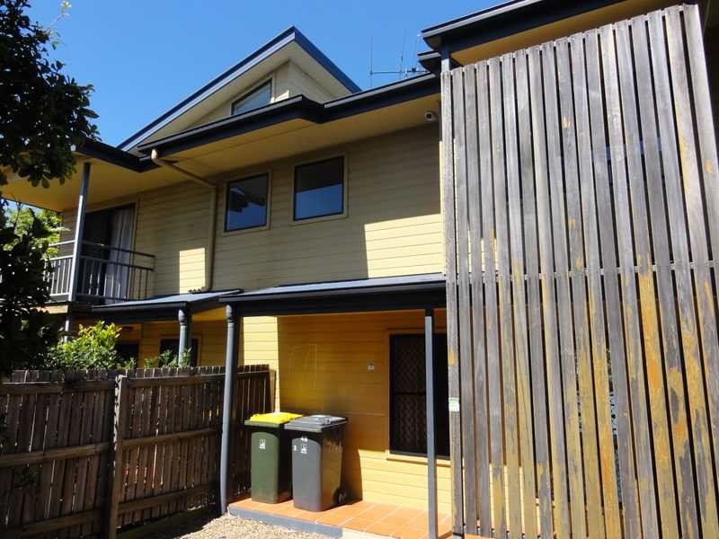 2/46 Scott Road, Herston QLD 4006