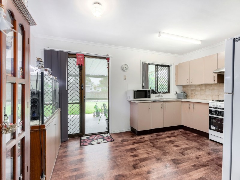 13 Sheaves Road, Kallangur QLD 4503