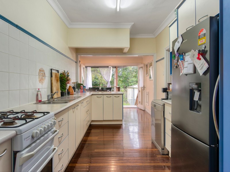 13 Sydney Street, Kedron QLD 4031