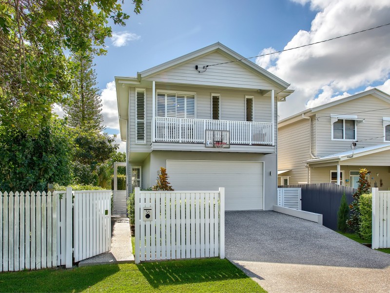 36 Seventh Avenue, Kedron QLD 4031