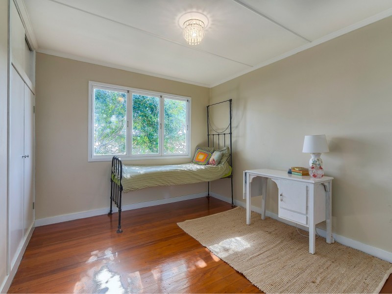 238 Appleby Road, Stafford Heights QLD 4053