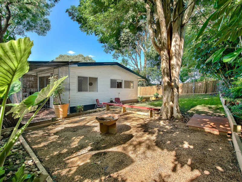 238 Appleby Road, Stafford Heights QLD 4053