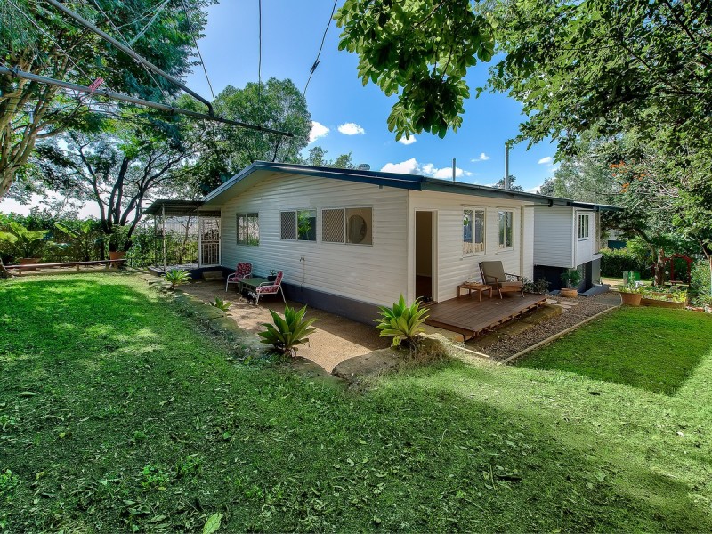 238 Appleby Road, Stafford Heights QLD 4053