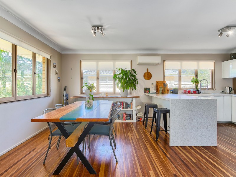 16 Euratha Street, Stafford Heights QLD 4053