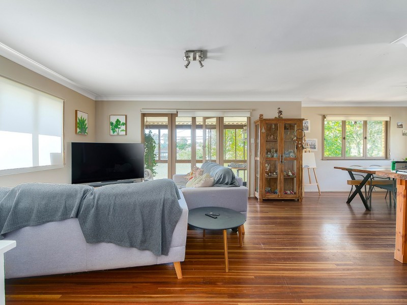 16 Euratha Street, Stafford Heights QLD 4053