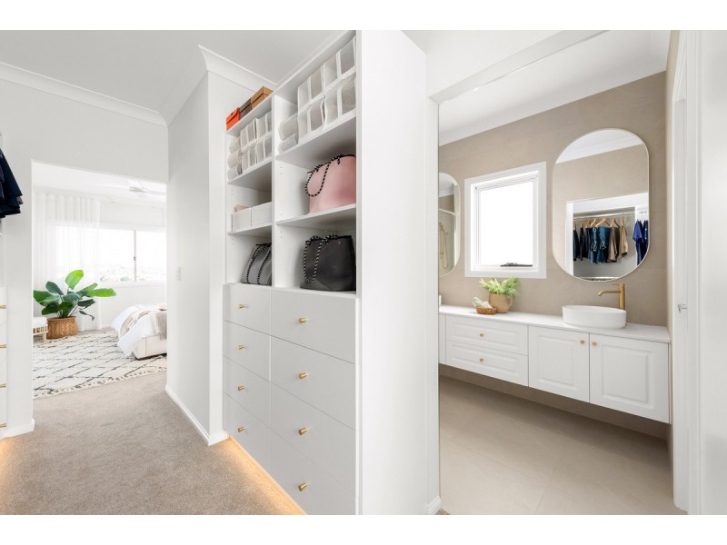 22 Winnam Street, Stafford QLD 4053