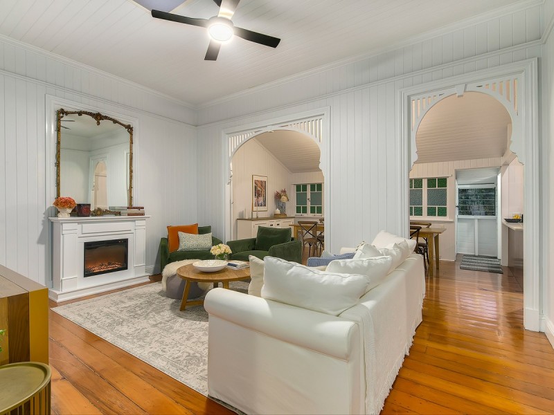 43 Seventh Avenue, Kedron QLD 4031