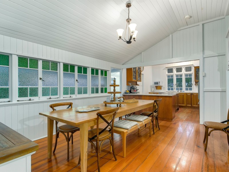 43 Seventh Avenue, Kedron QLD 4031