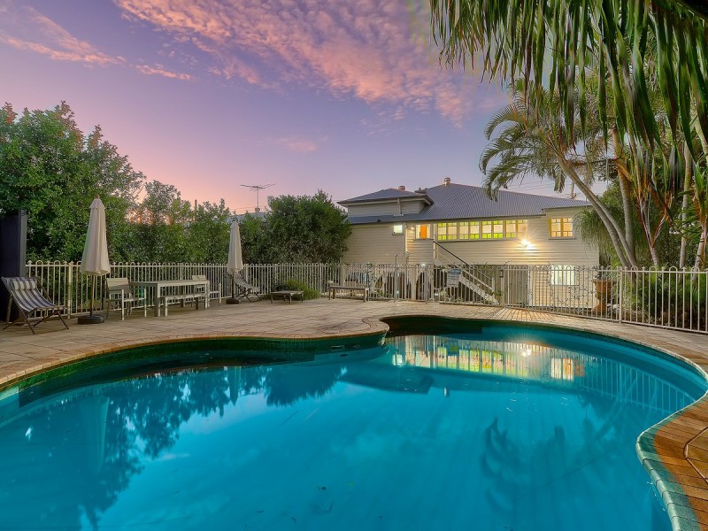 43 Seventh Avenue, Kedron QLD 4031