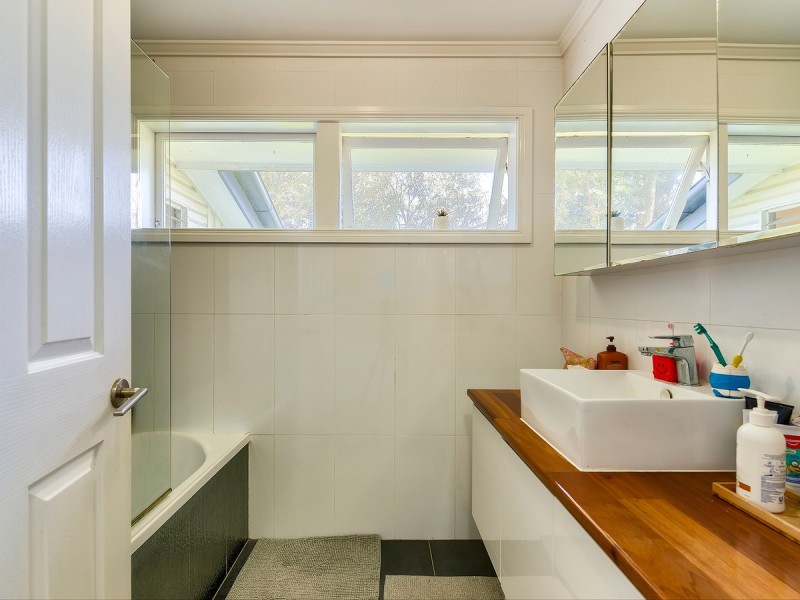 316 Kitchener Road, Stafford Heights QLD 4053