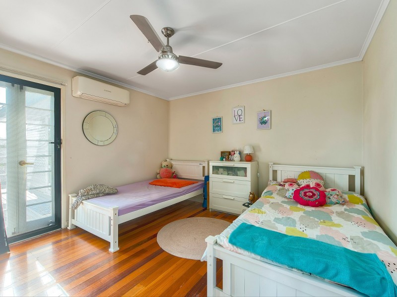 316 Kitchener Road, Stafford Heights QLD 4053