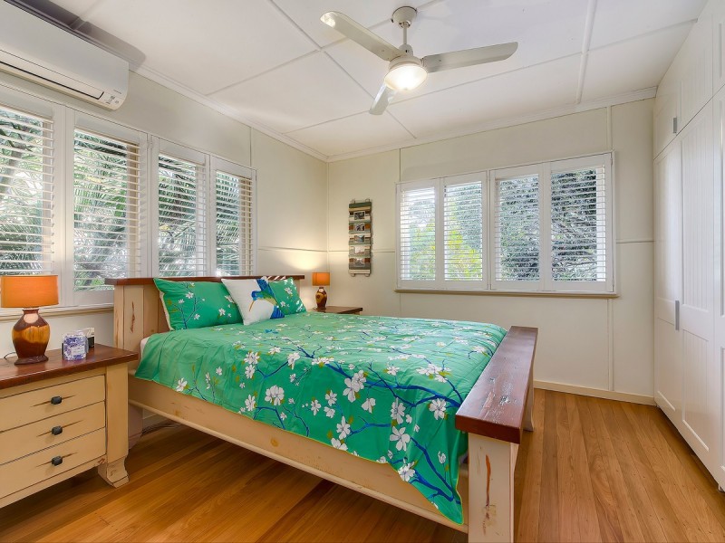 234 Kitchener Road, Stafford Heights QLD 4053