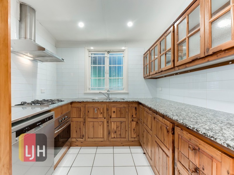 71 Brook Street, Windsor QLD 4030