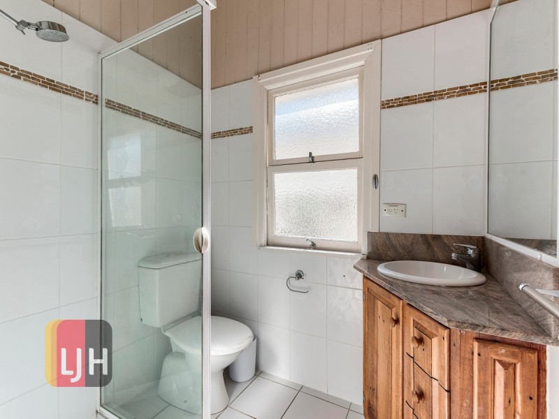 71 Brook Street, Windsor QLD 4030