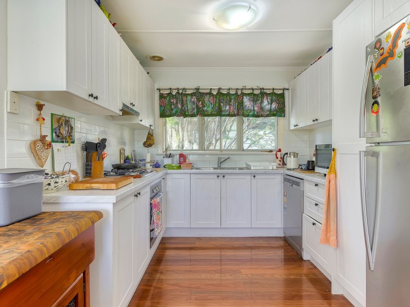 110 Armfield Street, Stafford QLD 4053