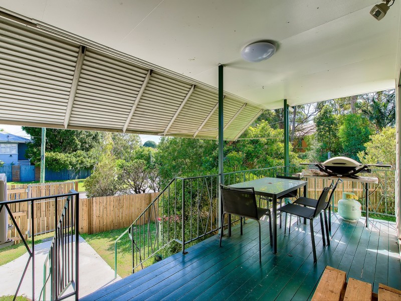 228 Kitchener Road, Stafford Heights QLD 4053