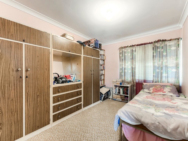 12 Bann Street, Stafford Heights QLD 4053