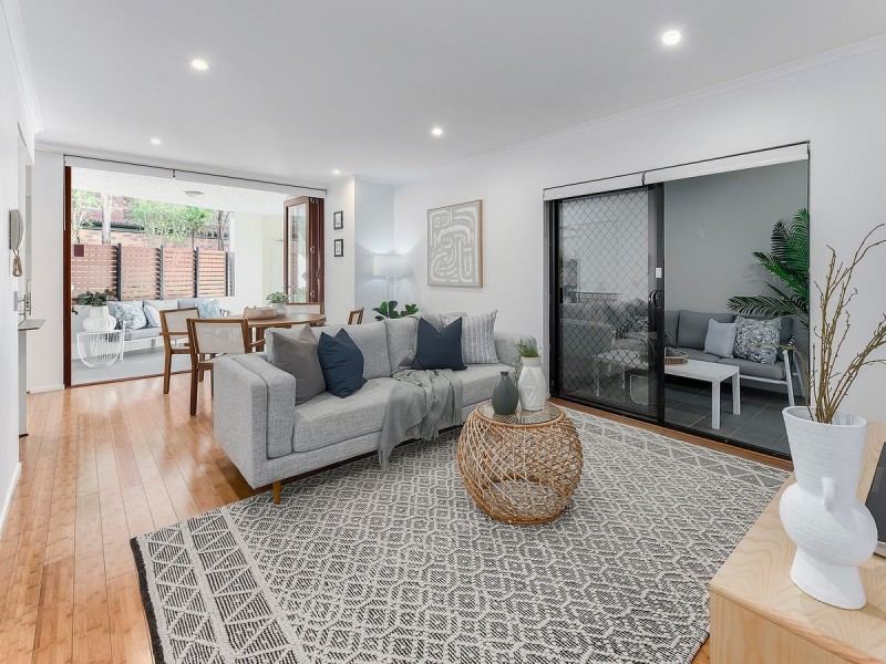 2/21 Wolseley Street, Clayfield QLD 4011