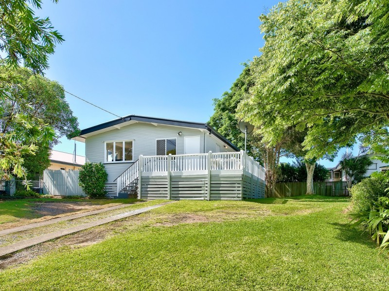 17 Burbank Street, Stafford Heights QLD 4053