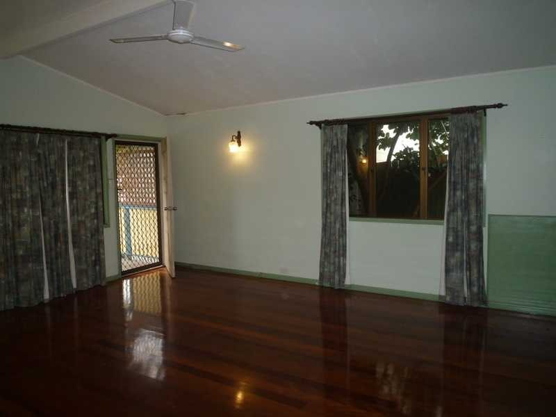 12 Rutherford Street, Stafford Heights QLD 4053