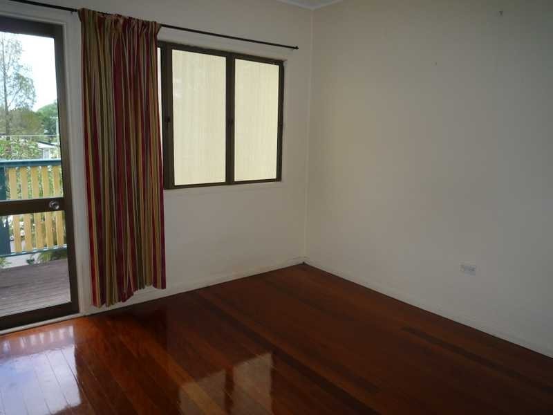 12 Rutherford Street, Stafford Heights QLD 4053