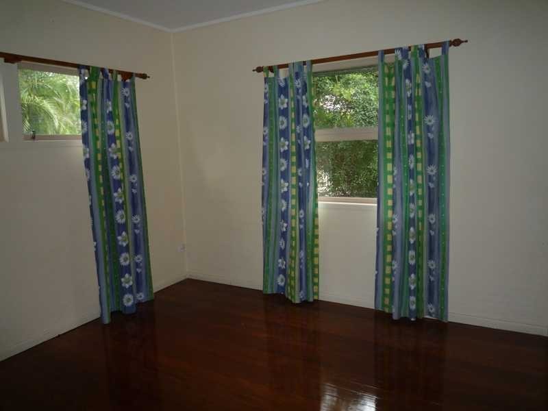 12 Rutherford Street, Stafford Heights QLD 4053