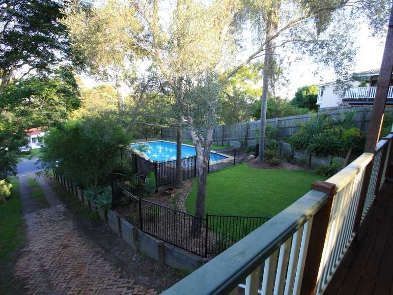 17 Normanton Street, Stafford Heights QLD 4053