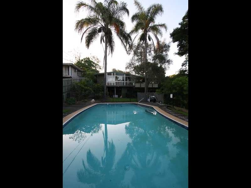 17 Normanton Street, Stafford Heights QLD 4053