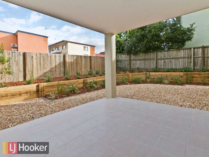 2/84 Brookfield Road, Kedron QLD 4031