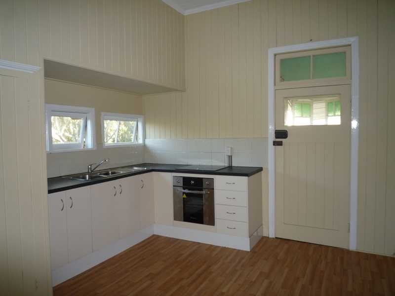 10 Scott Road, Herston QLD 4006