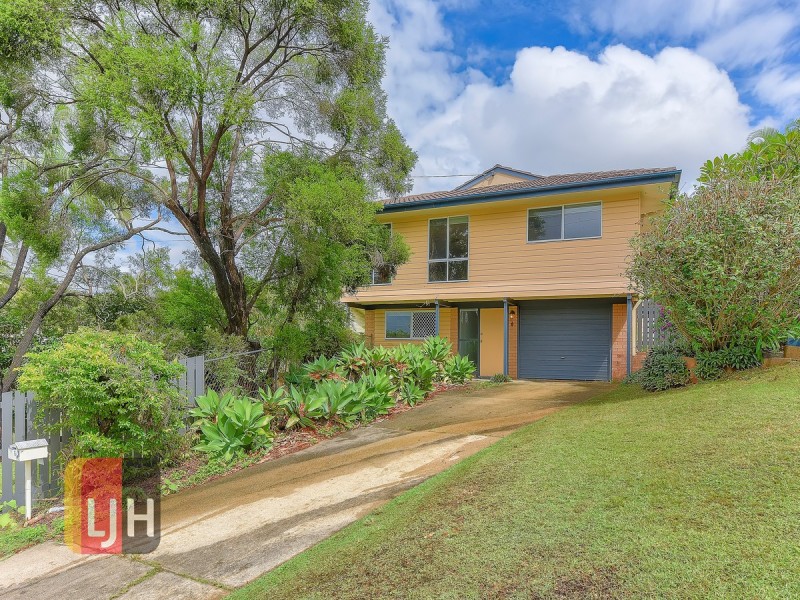 8 Mirbelia Street, Everton Hills QLD 4053