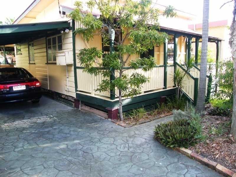 18 Broughton Road, Kedron QLD 4031