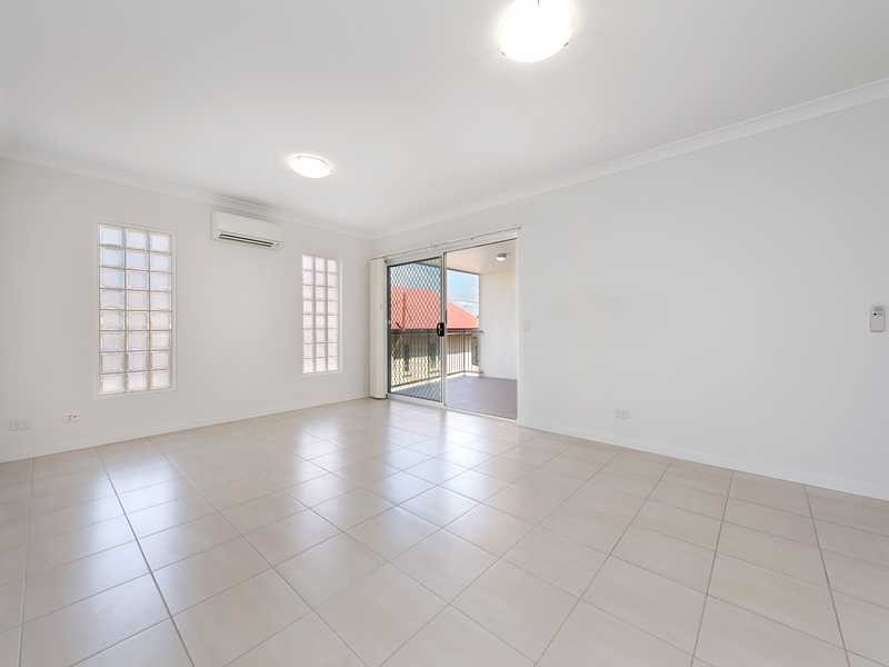 11/22 Birdwood Street, Zillmere QLD 4034