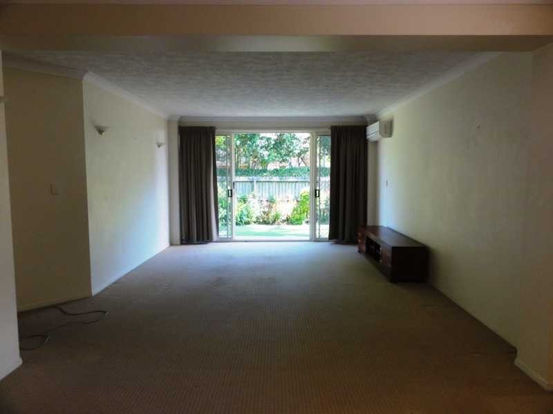 2/17 Mitchell Street, Kedron QLD 4031