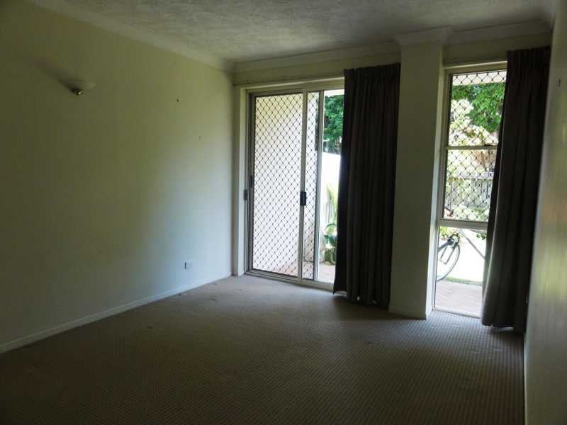 2/17 Mitchell Street, Kedron QLD 4031